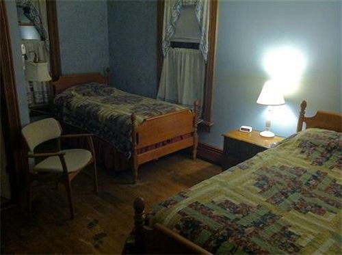 The Willow Tree Inn B&B クーパーズタウン エクステリア 写真