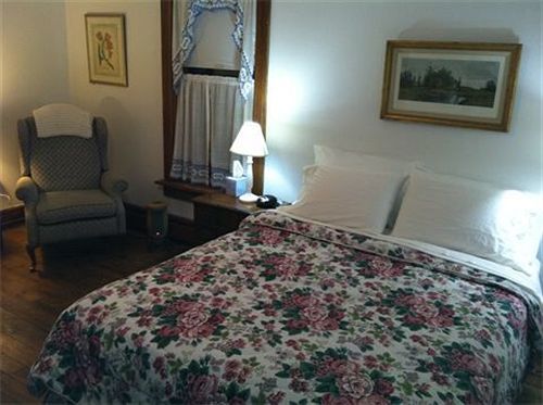 The Willow Tree Inn B&B クーパーズタウン エクステリア 写真