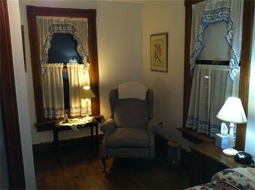 The Willow Tree Inn B&B クーパーズタウン エクステリア 写真