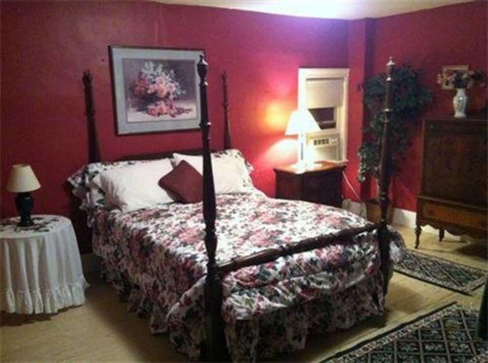 The Willow Tree Inn B&B クーパーズタウン エクステリア 写真